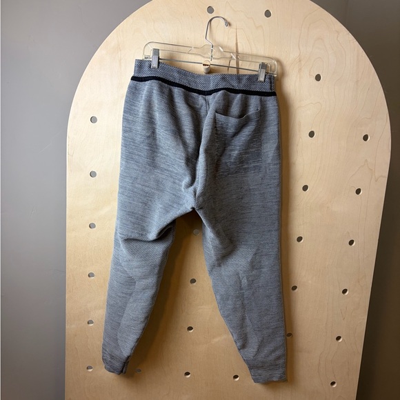 Nike Men’s Tech Knit Libero Pant in Cool Grey Size Medium - Picture 8 of 8